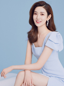 脱女同学小白鞋和袜子